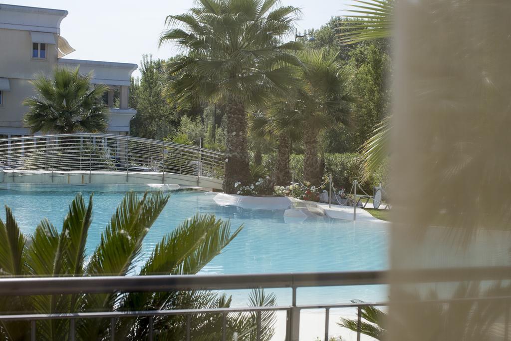 Relais Du Lac Ντεζεντσάνο ντελ Γκάρντα Εξωτερικό φωτογραφία