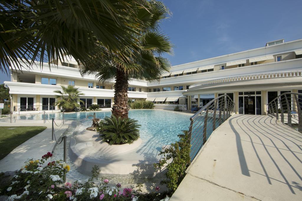 Relais Du Lac Ντεζεντσάνο ντελ Γκάρντα Εξωτερικό φωτογραφία