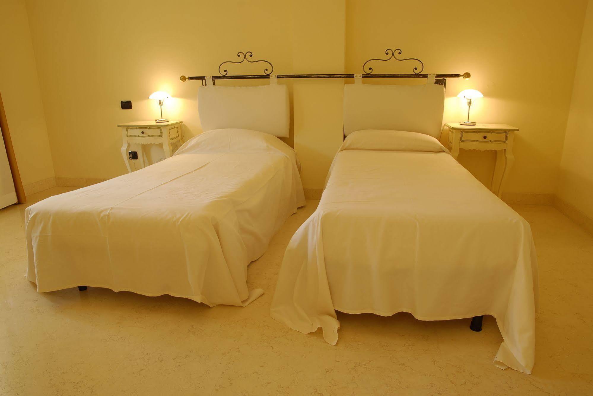 Relais Du Lac Ντεζεντσάνο ντελ Γκάρντα Εξωτερικό φωτογραφία